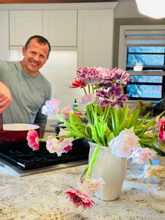 Last of the Easter tulips and homemade pasta. 