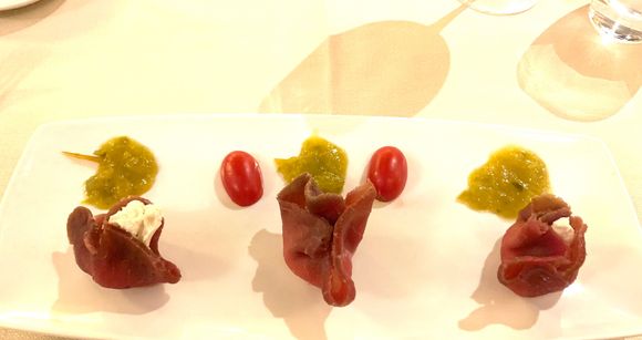 Meat dumplings stuffed with Tuscan blue cheese 