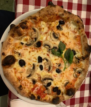 We took a pizza & gelato class 