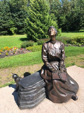 Sculpture of Lucy Maud Montgomery