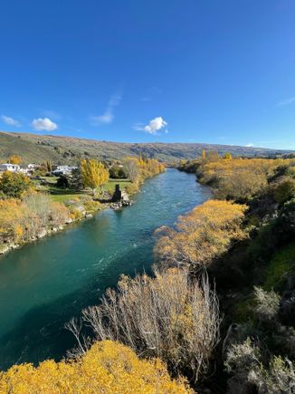Clutha river Roxburgh