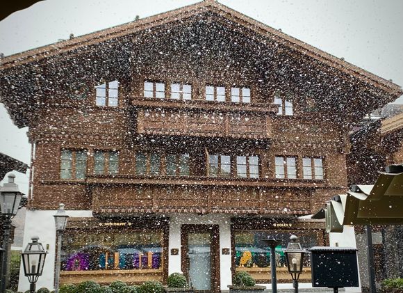 
April snow shower in Gstaad
