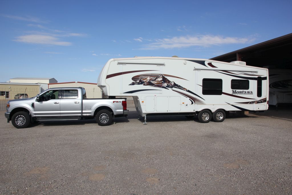 2022 Ford F-350 - 2022 F350 XLT/ 09 Montana 2955RL Combo - Used - VIN MO2955RL09 - 5,000 Miles - 8 cyl - 4WD - Automatic - Truck - Silver - Alamogordo, NM 88310, United States