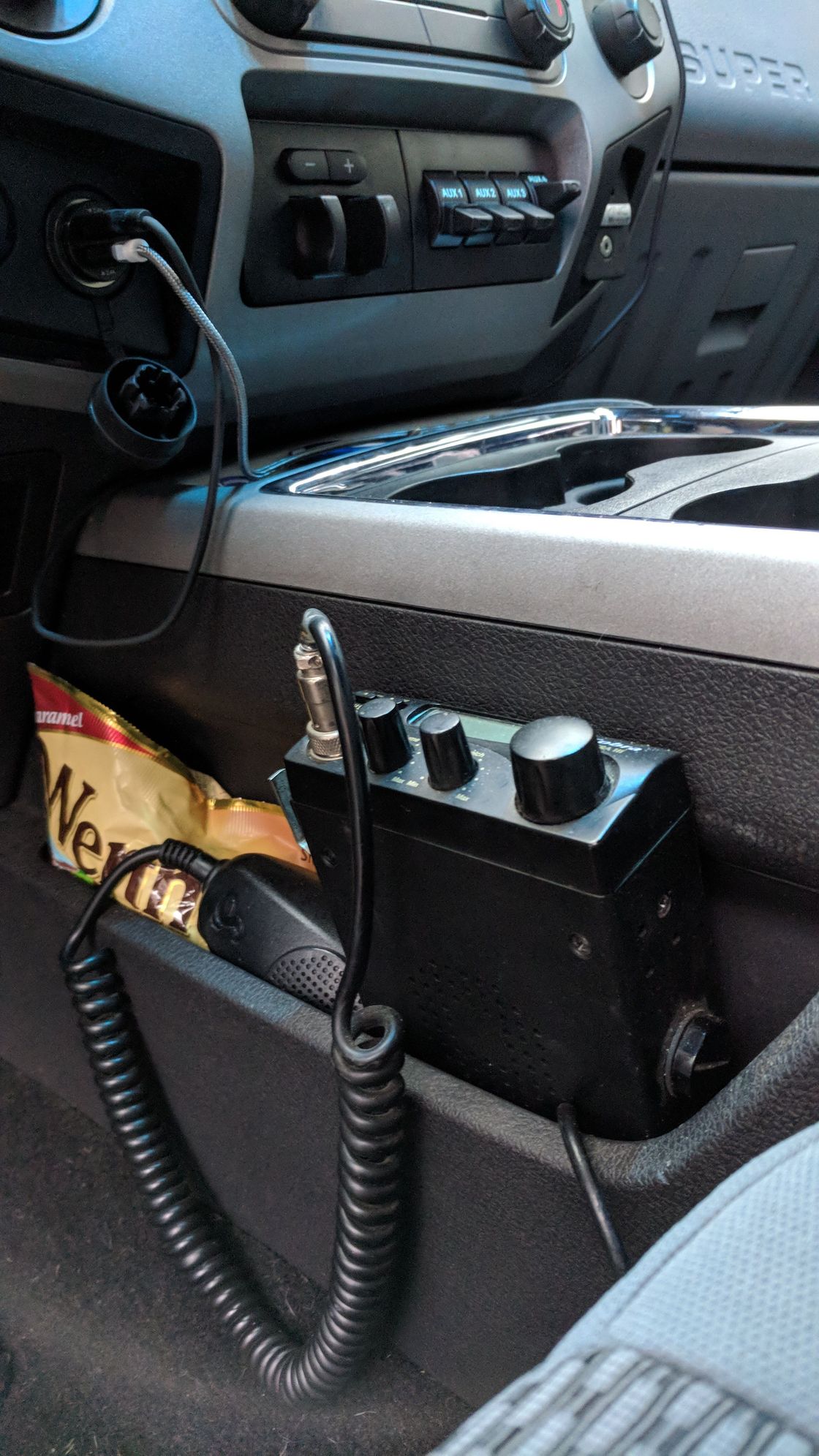 CB radio mounting? Page 2 Ford Truck Enthusiasts Forums