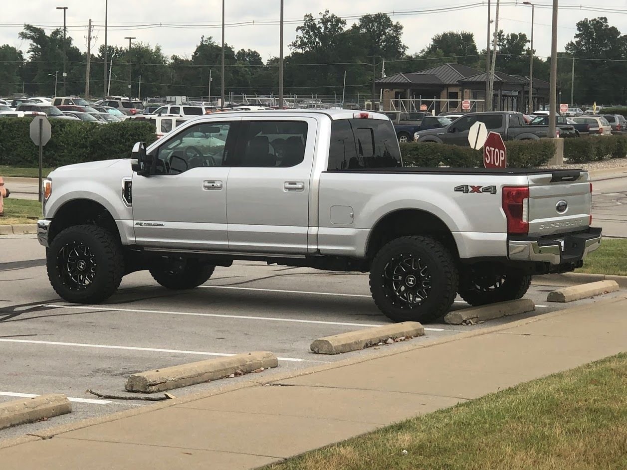 Wheels and Tires/Axles - hostile sprocket 20x12 -44 8x170 toyo RT 35x13.5x20 - Used - 0  All Models - Floyds Knobs, IN 47119, United States