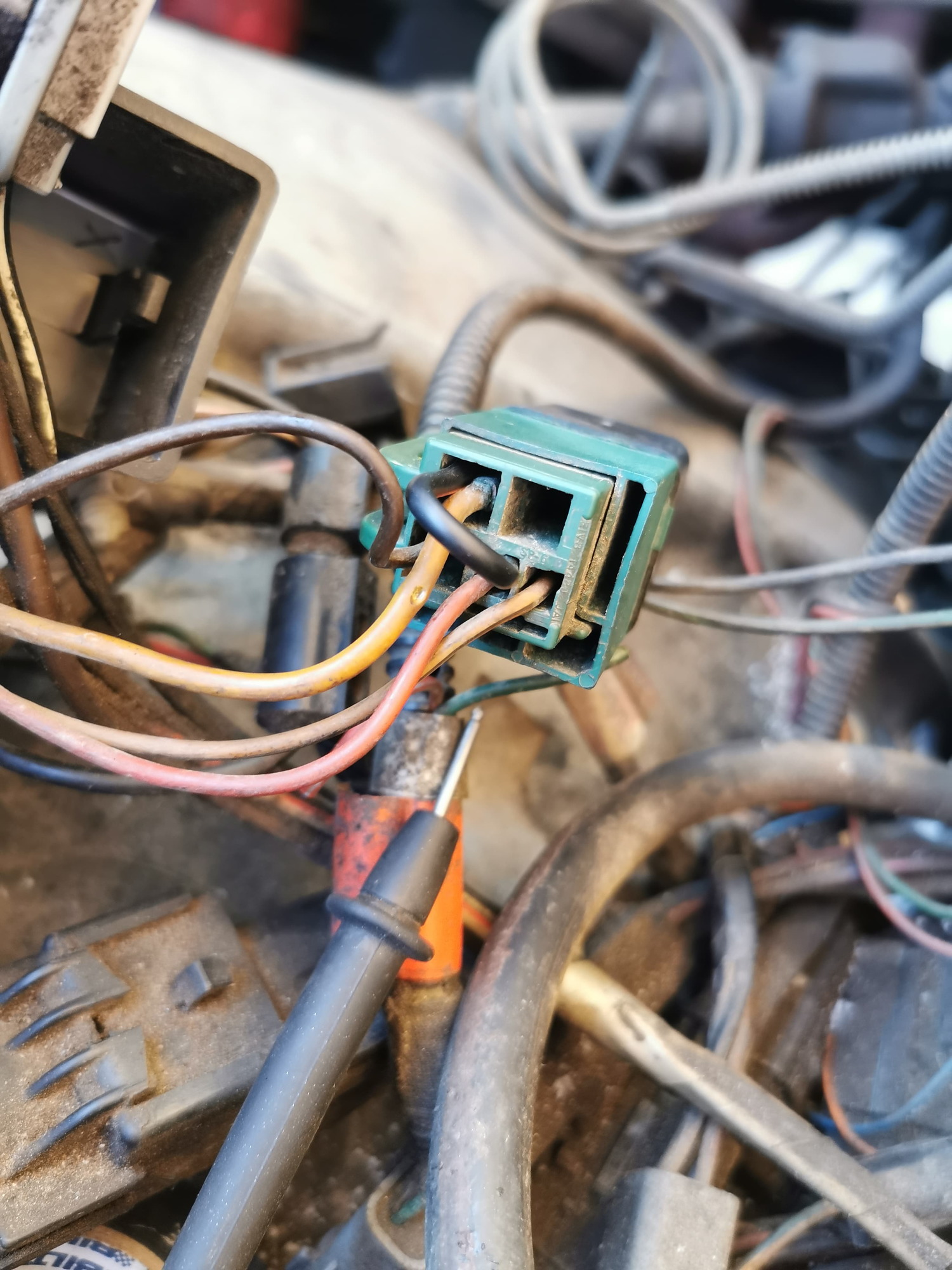 1987 bronco power to fuel pump issue - Ford Truck Enthusiasts Forums