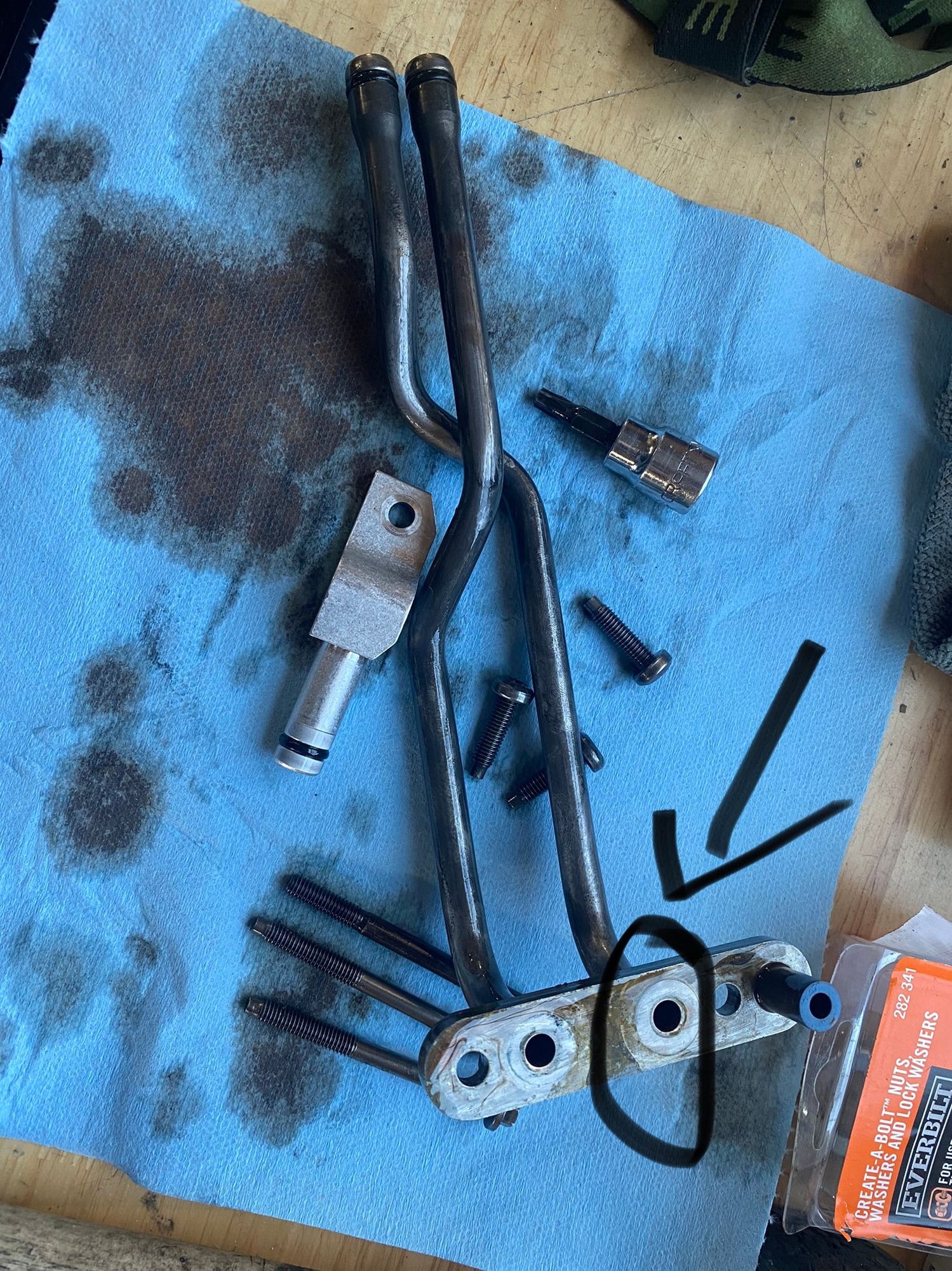 Transmission seal missing??? HELP! Ford Truck Enthusiasts Forums