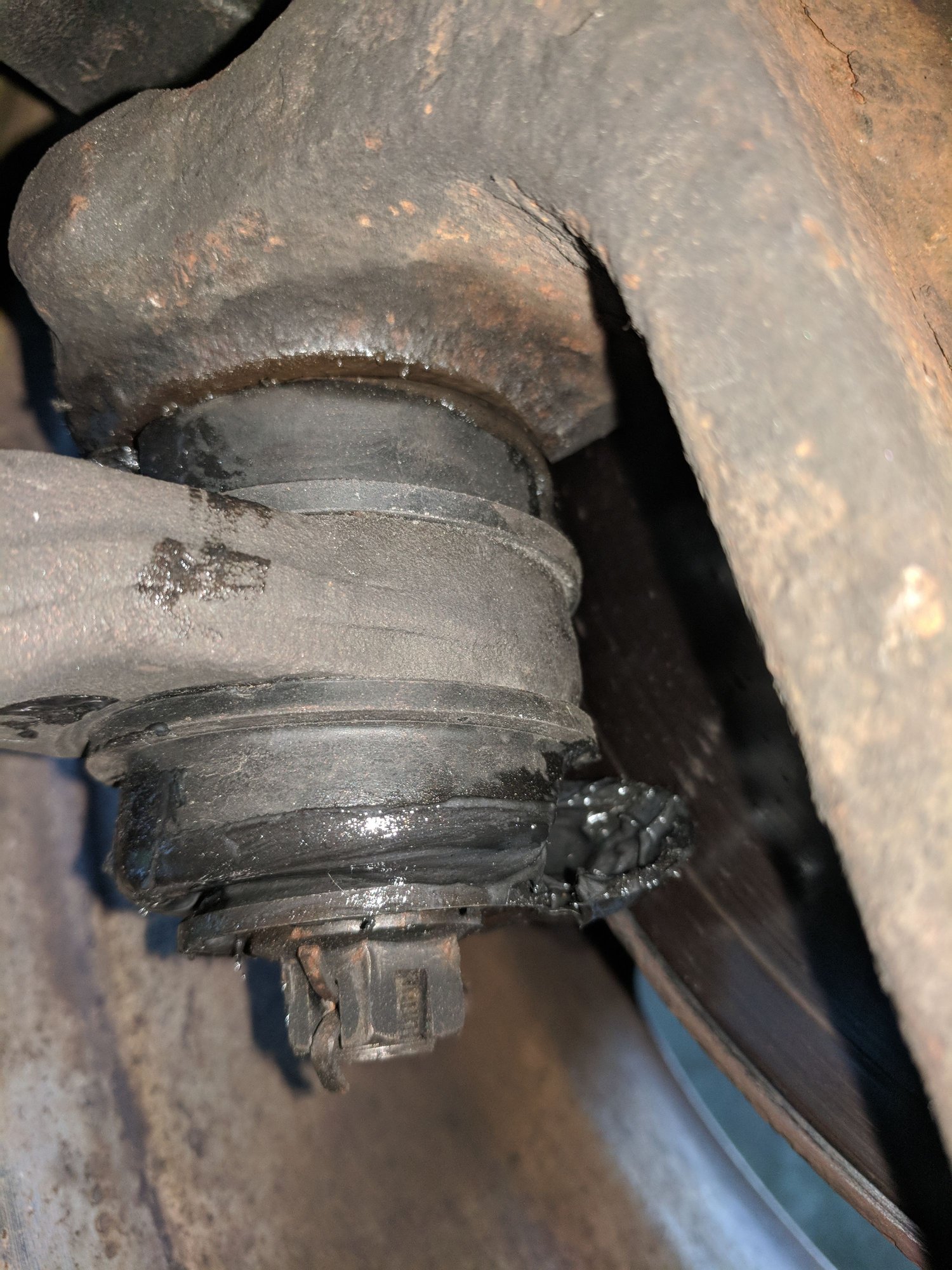 Xrf tie rod boots torn Ford Truck Enthusiasts Forums