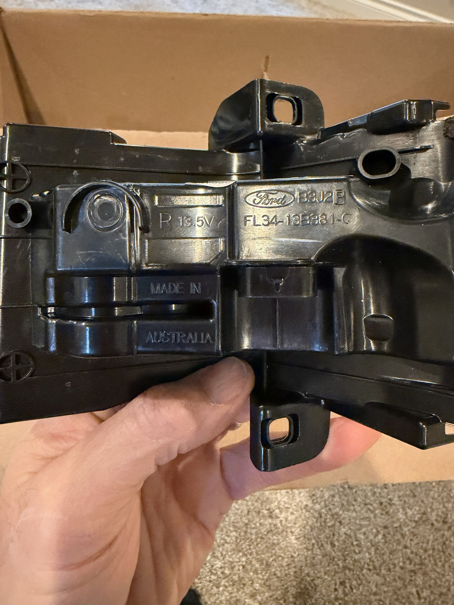 Exterior Body Parts - Complete RH Mirror from 2021 F350 Lariat for Parts - Used - 2017 to 2022 Ford F-350 Super Duty - Muskegon, MI 49445, United States