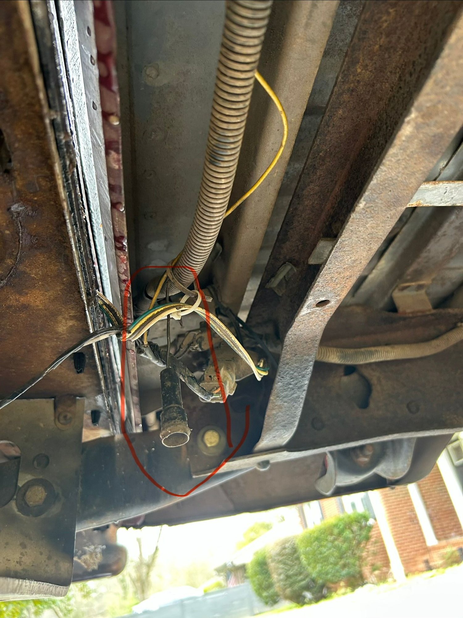 Red circle wire and connector