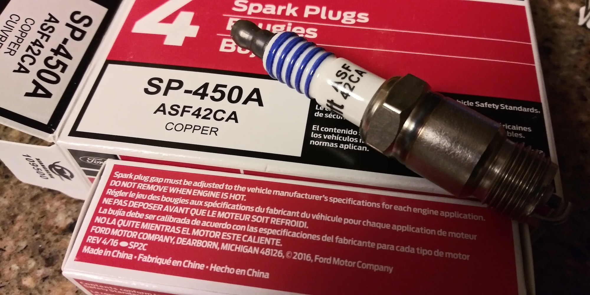 Motorcraft SP-450 Spark Plug ASF42C replaced by SP450A