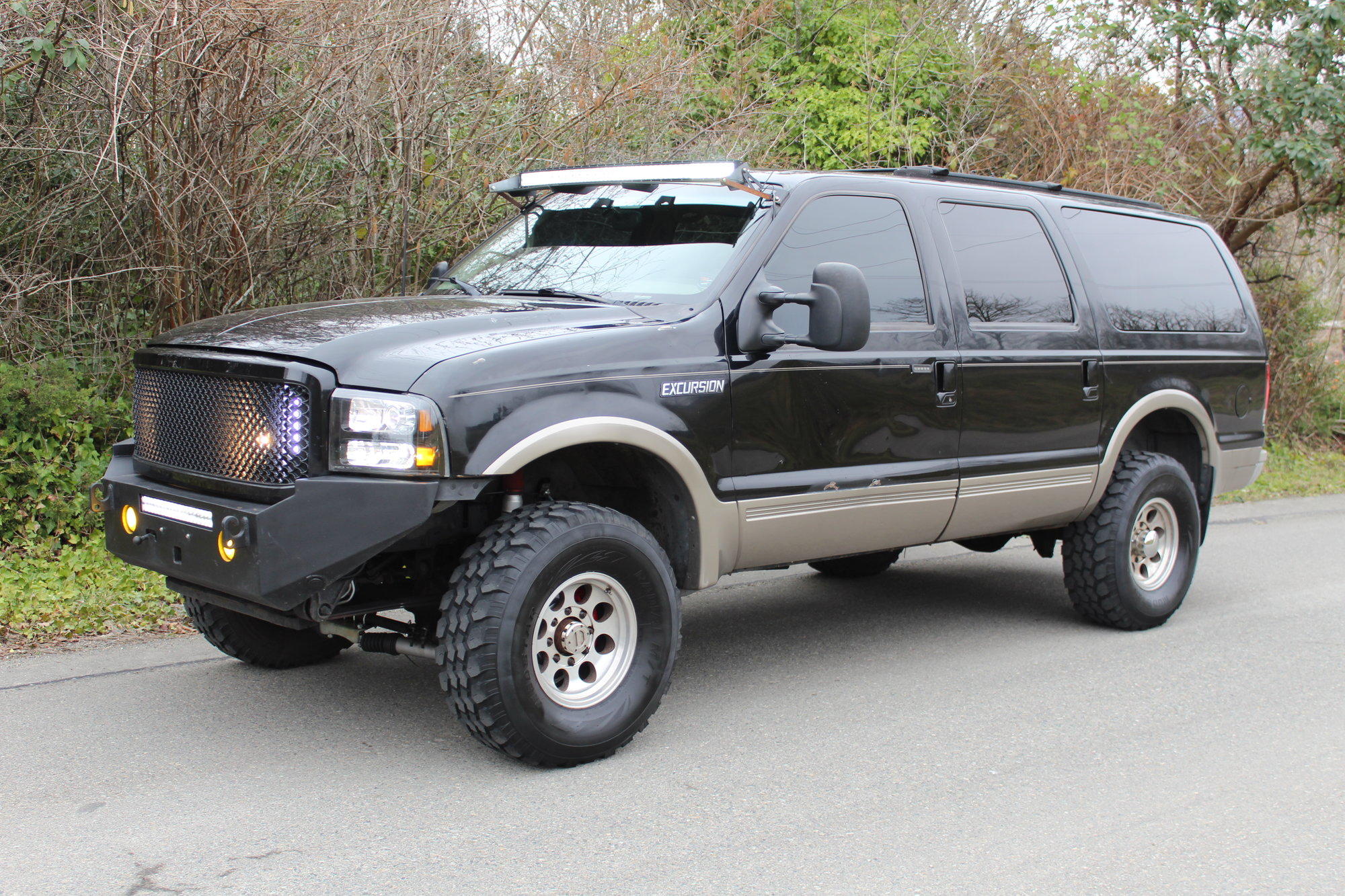 lifted excursion ford