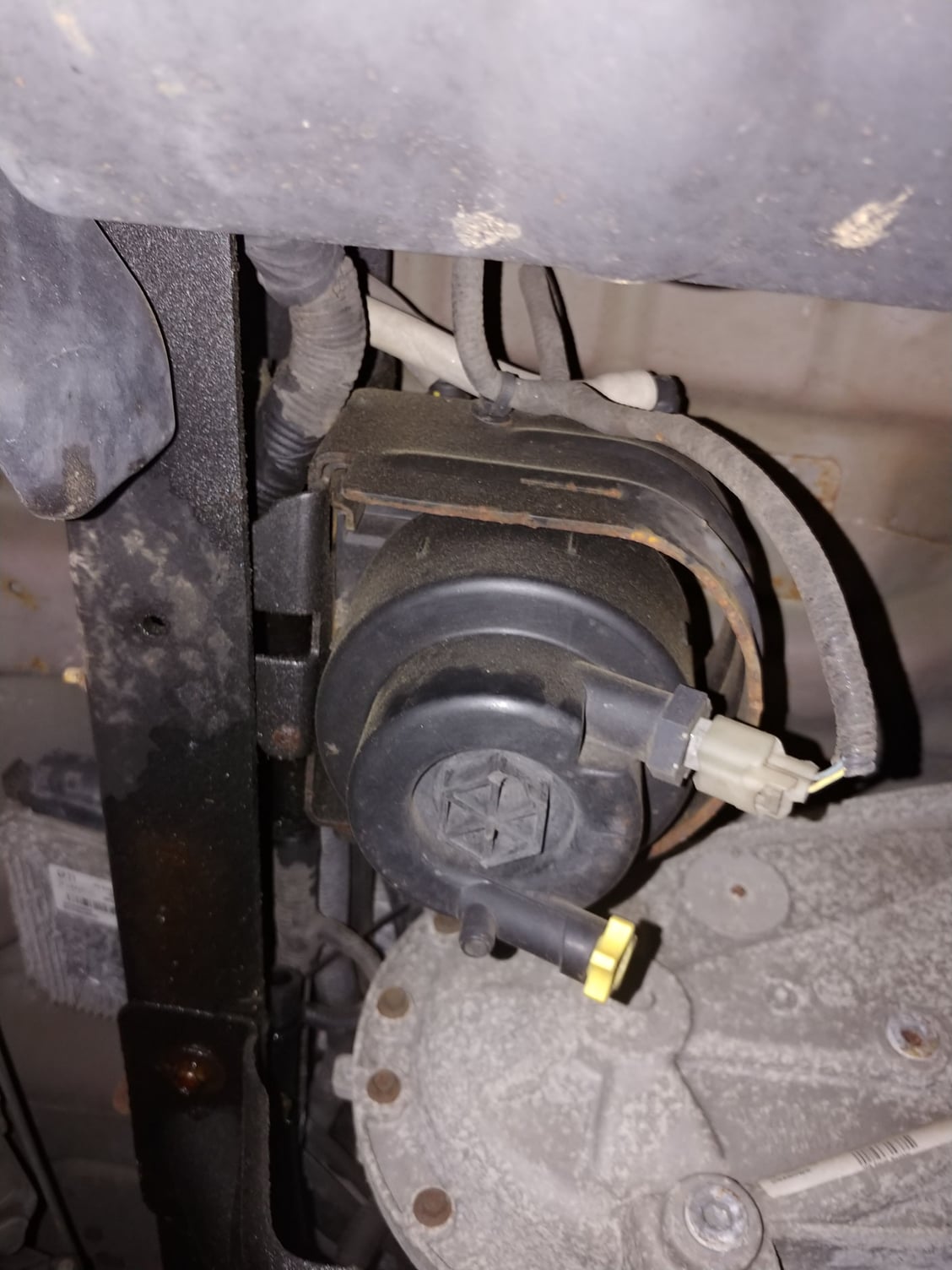 Can you help me identify this part? 2011 f250 Diesel - Ford Truck 2011 F250 6.2 Fuel Pump Problems