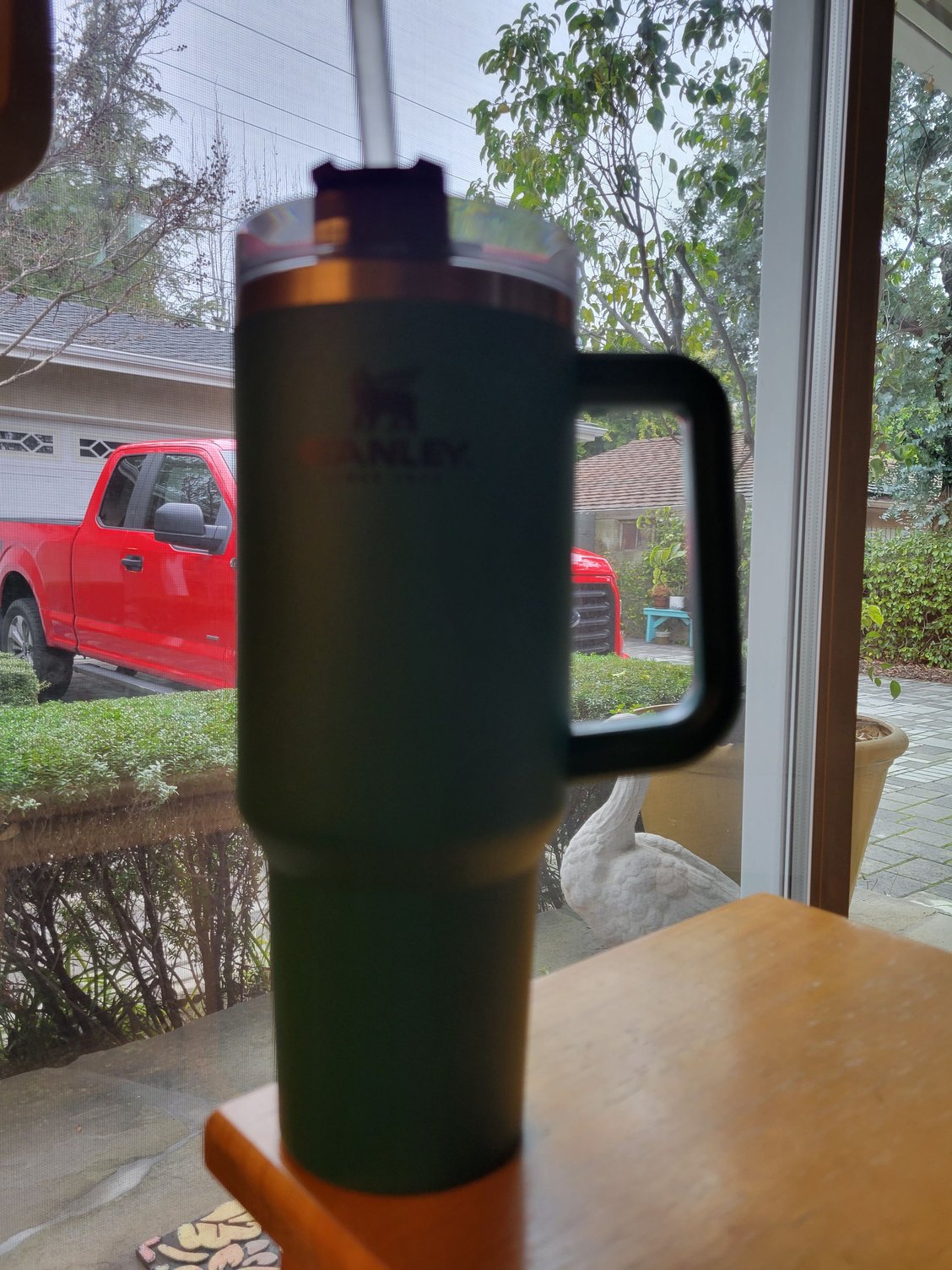  Trebo 40oz Insulated Water Bottle that Fits in Cup