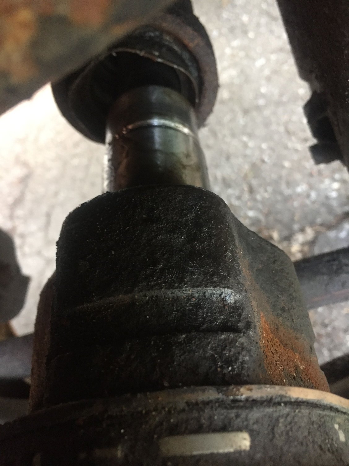 C.V. axle shaft gone bad. Ford Truck Enthusiasts Forums