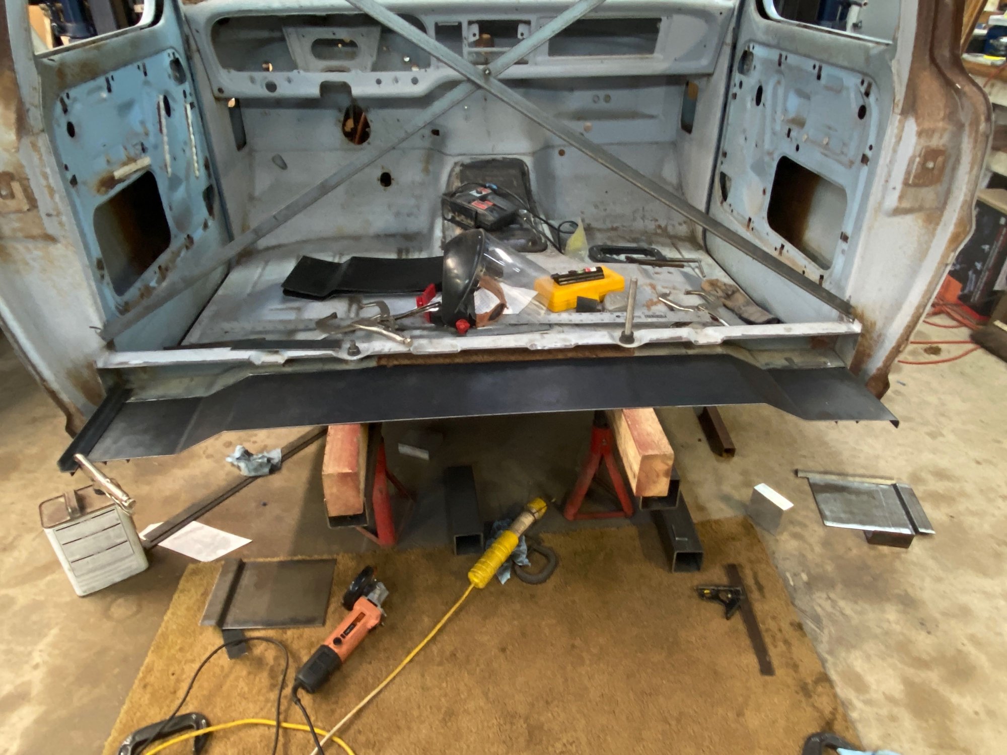 Bottom piece to extend the cab, 10 ga