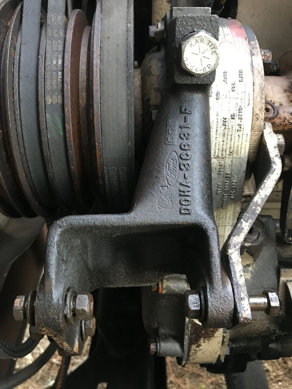Need help to identify power steering pump 1980 L9000 NTC 290 Cummins