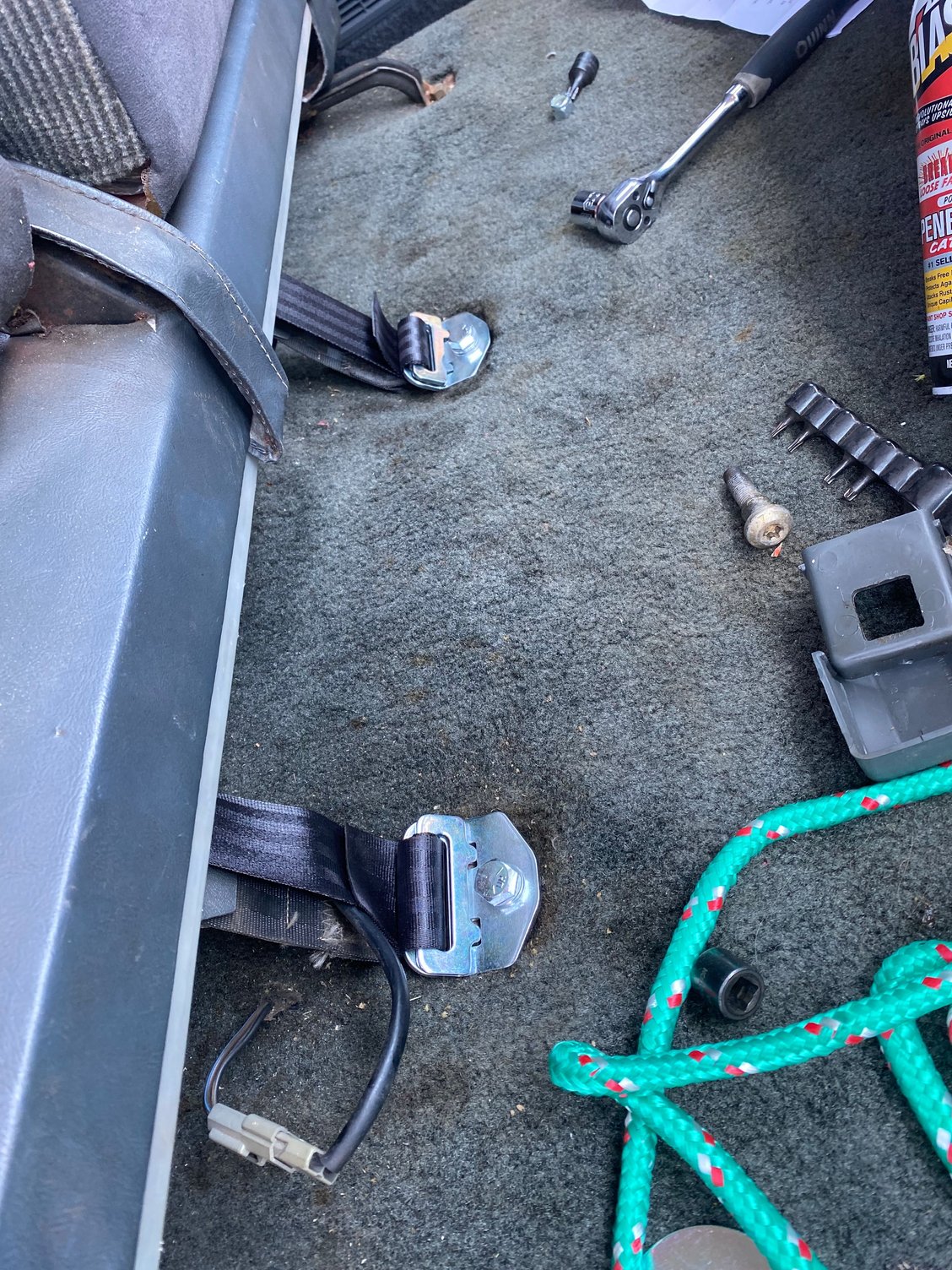 Center seat belt for front bench seat? Ford Truck Enthusiasts Forums