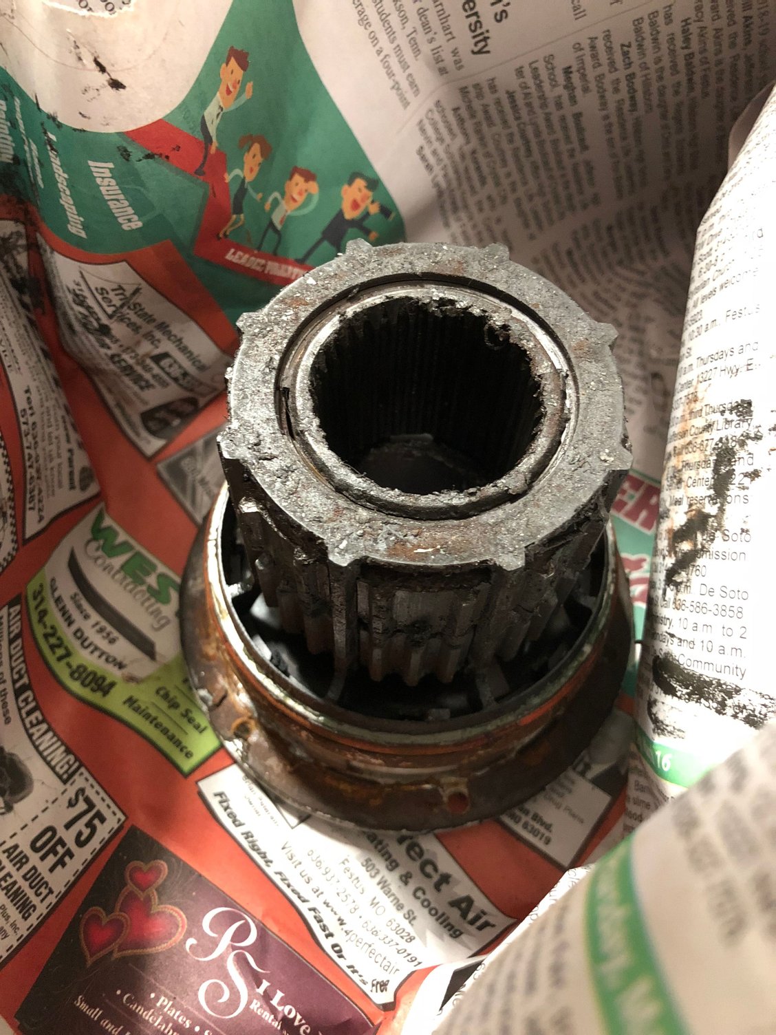 2014 F250 xl Right manual hub lock hard to engage and disengage Ford