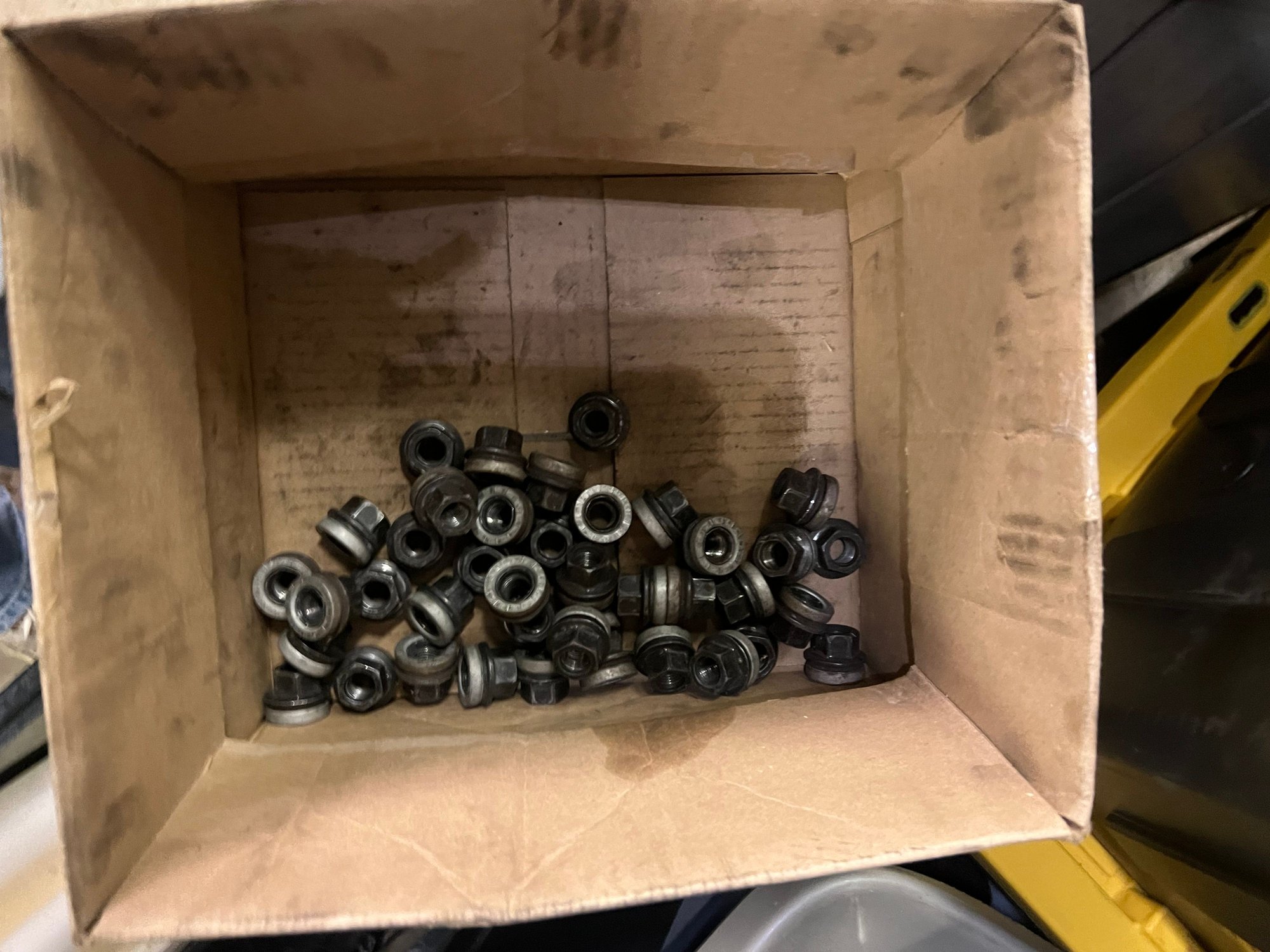 Wheels and Tires/Axles - 2018 Polished Aluminum 19.5 oem Rims Wheels with Brand New Continentals Lugs and Caps - New - 2017 to 2022 Ford F-450 Super Duty - Hewitt, NJ 07421, United States