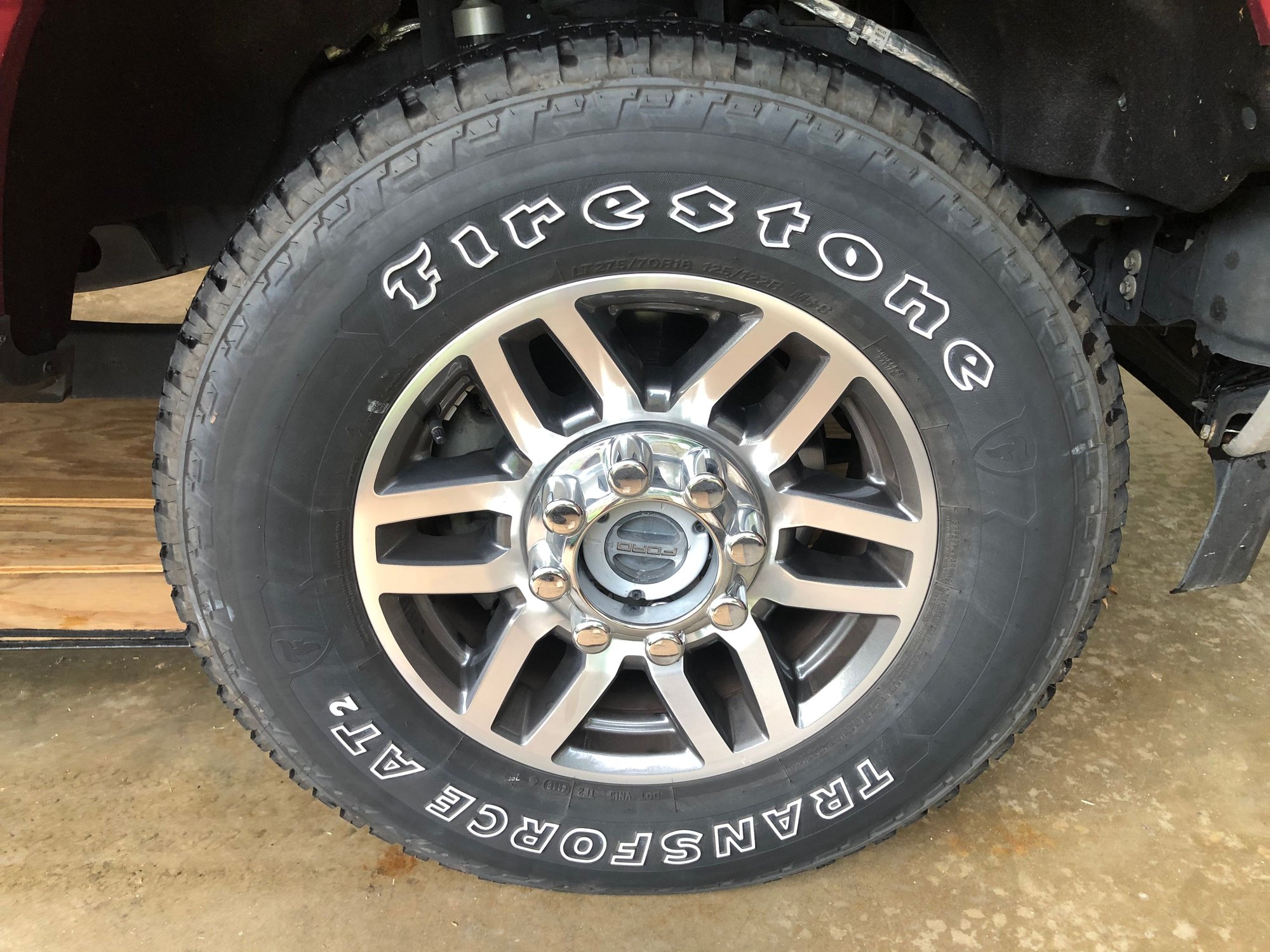 Wheels and Tires/Axles - Lariat 18" wheels and tires - Used - 2005 to 2020 Ford 3/4 Ton Pickup - 2005 to 2020 Ford 1 Ton Pickup - Cape Girardeau, MO 63701, United States