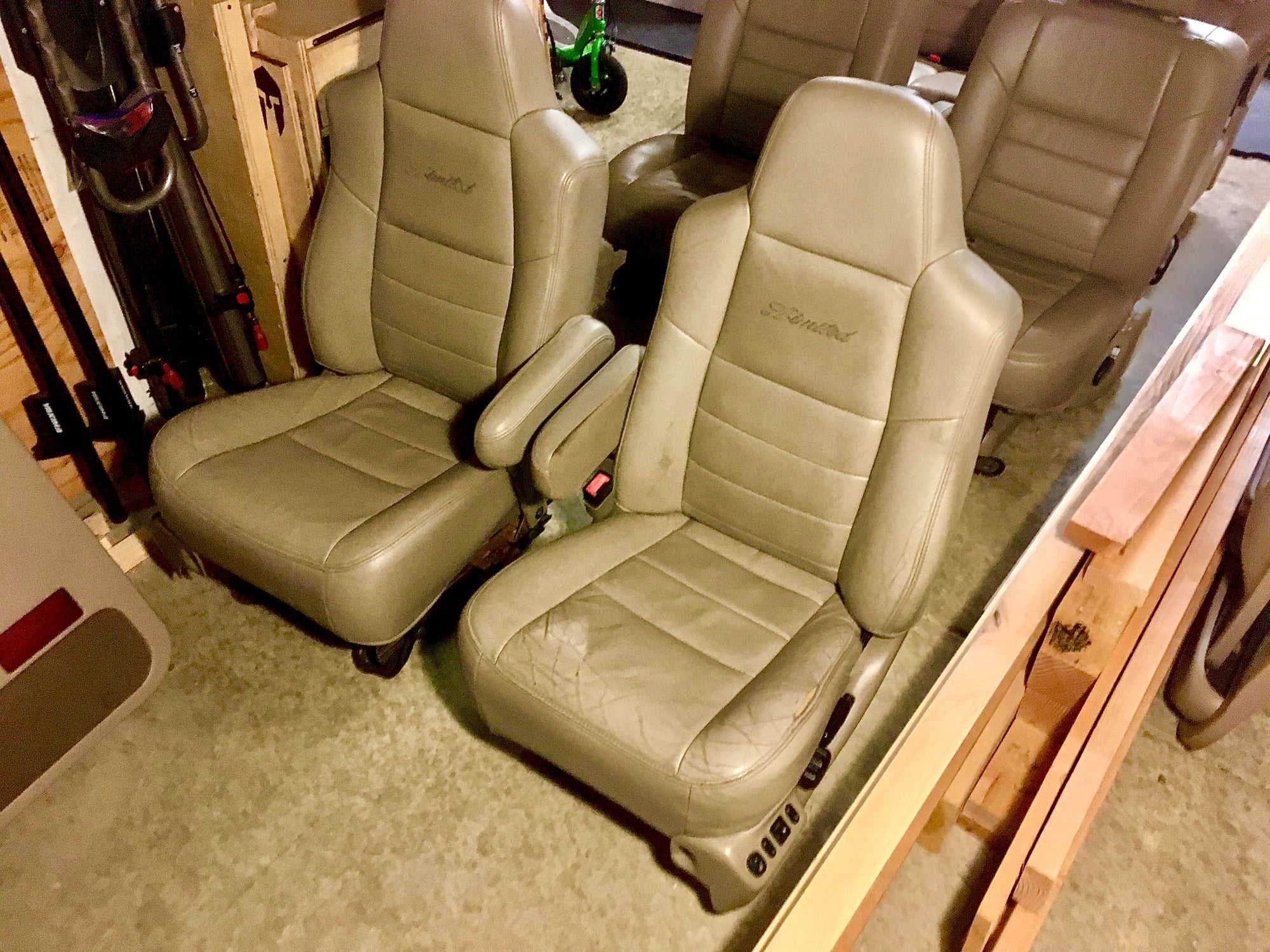 ford excursion 4th row seat