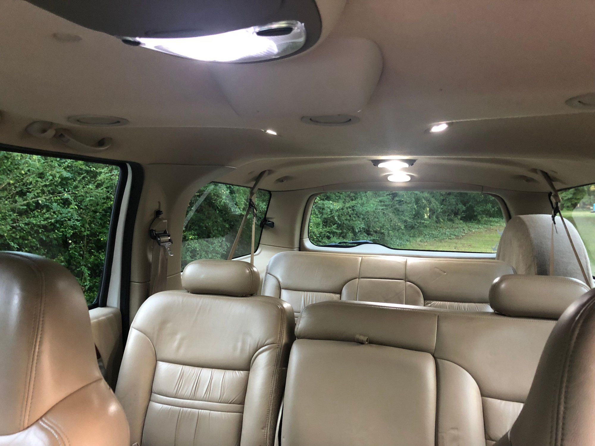 2000 Ford Excursion - 2000 Ford Excursion Limited 4x4 - Used - VIN 1FMNU43S0YEC22935 - 120,000 Miles - 10 cyl - 4WD - Automatic - SUV - White - Anniston, AL 36207, United States
