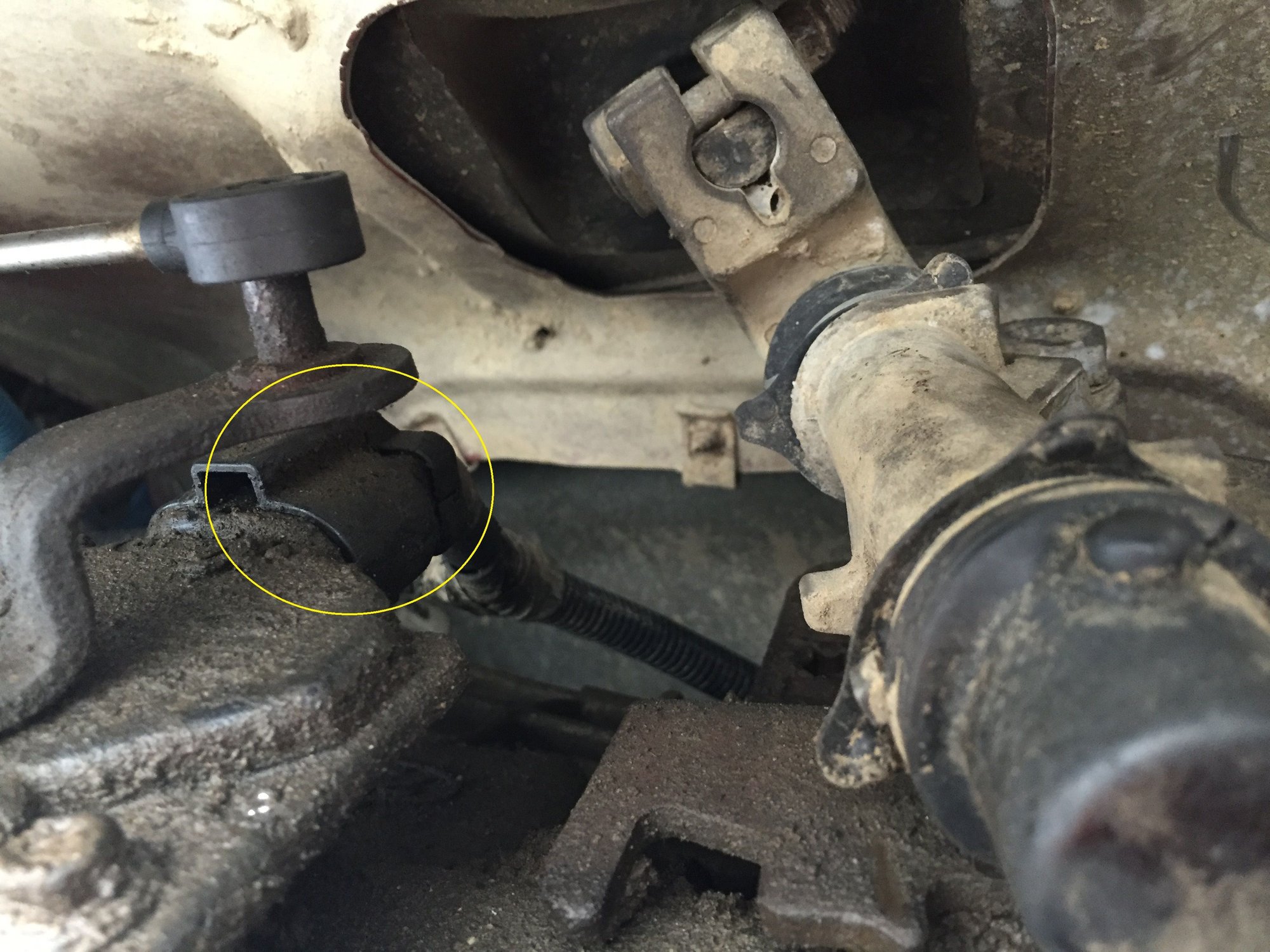 VSS Location Here or There on E40D 7.5L 4x4? Ford Truck Enthusiasts