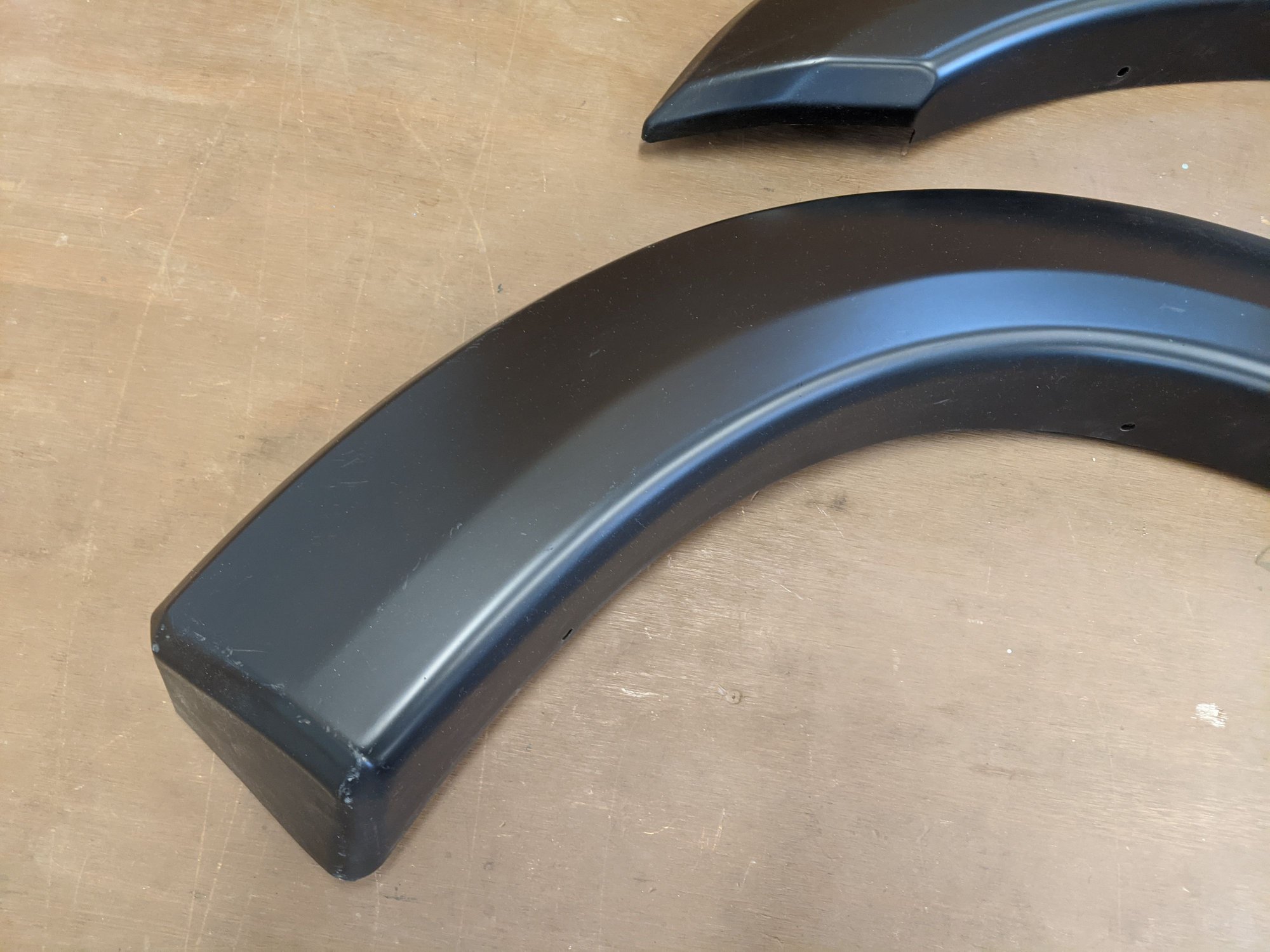 Exterior Body Parts - Bushwacker Extend-A-Fender Flares for 1999-2007 Ford F250/F350 - Used - 1999 to 2007 Ford F-250 Super Duty - 1999 to 2007 Ford F-350 Super Duty - Greenfield, MA 01301, United States