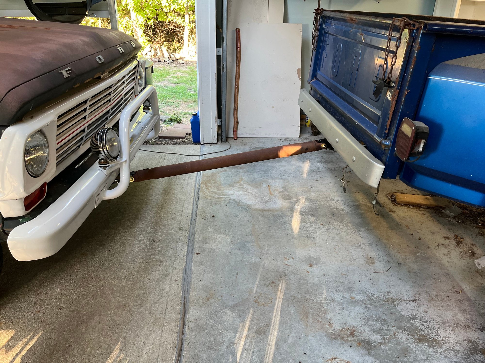 This is what my pushy-me pulley-you setup looks like.