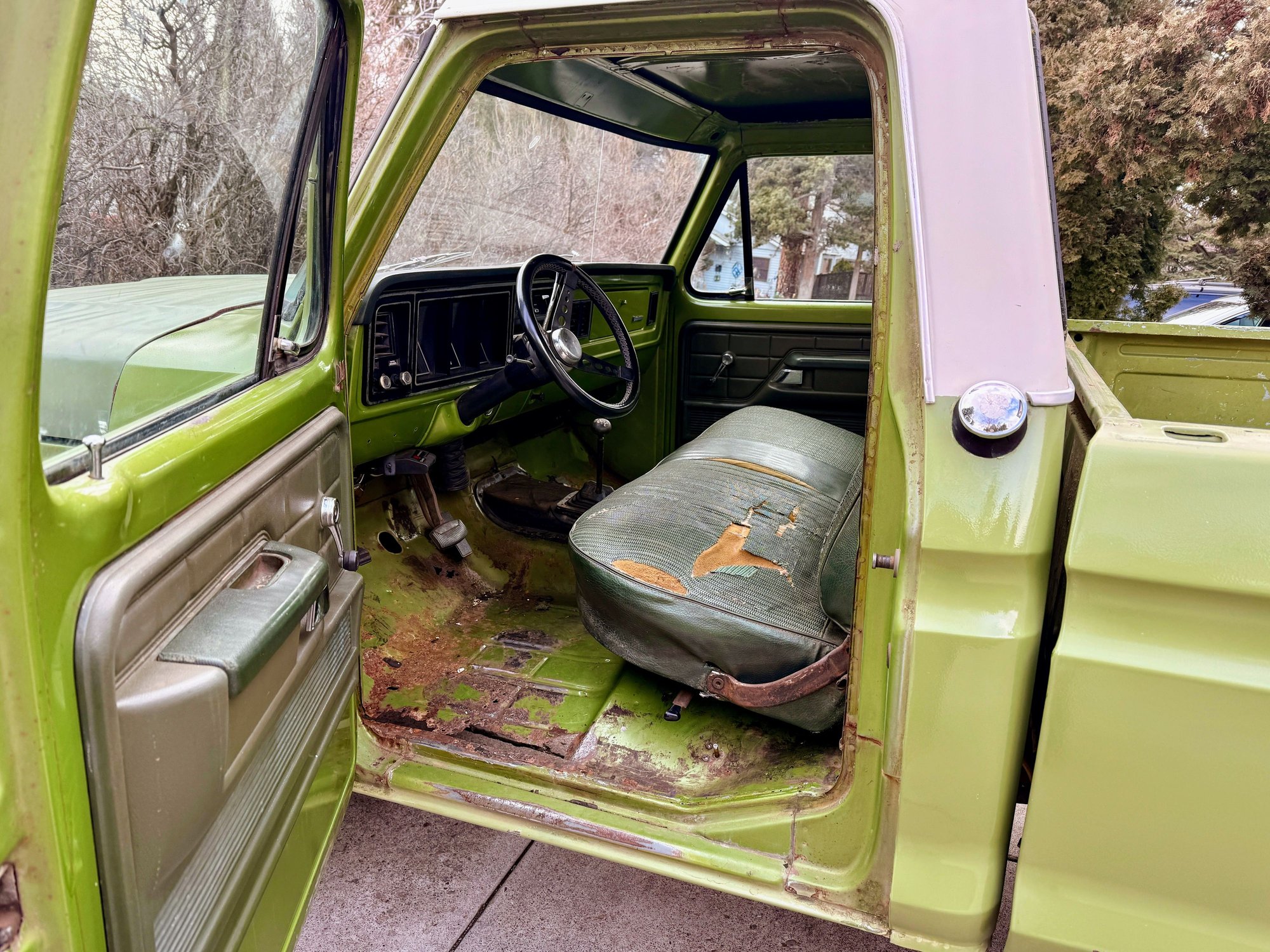 1974 Ford F-250 - 1974 Ford F-250 Highboy 4x4 - Central Oregon - $9900 - Used - VIN F26YRT46041 - 104,000 Miles - 8 cyl - 4WD - Automatic - Truck - Other - Bend, OR 97701, United States