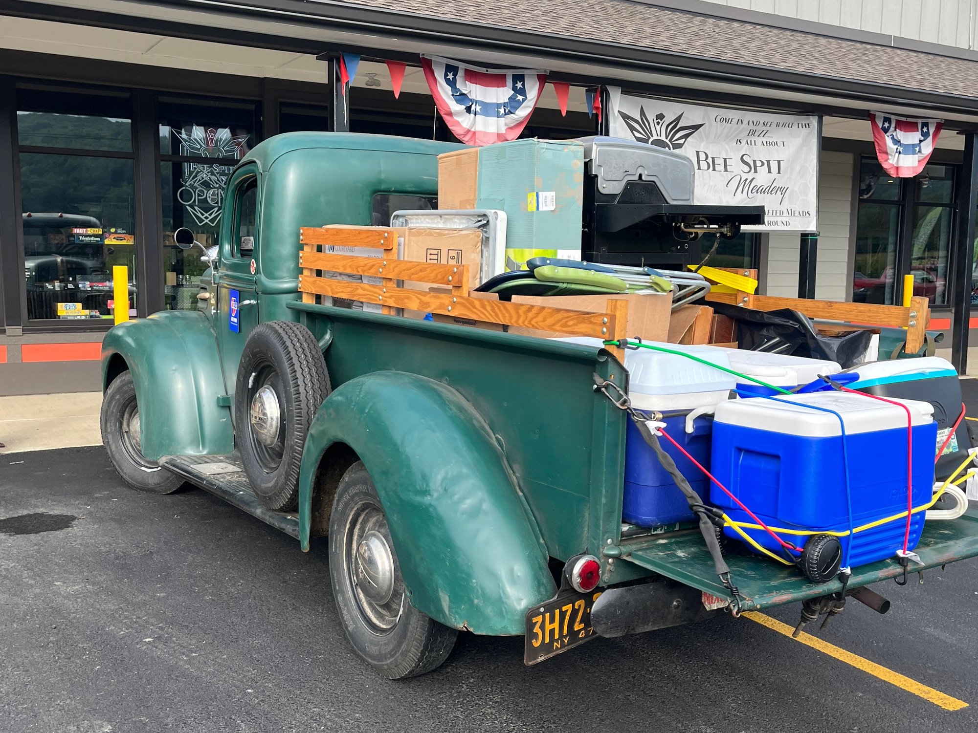 Wheel well diameter of 1/2 ton 1947 front Ford Truck Enthusiasts Forums