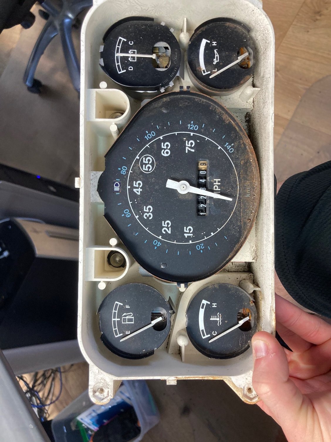 1984 Grumman with Ford Running gear- ELECTRICAL QUESTION9 CLUSTER