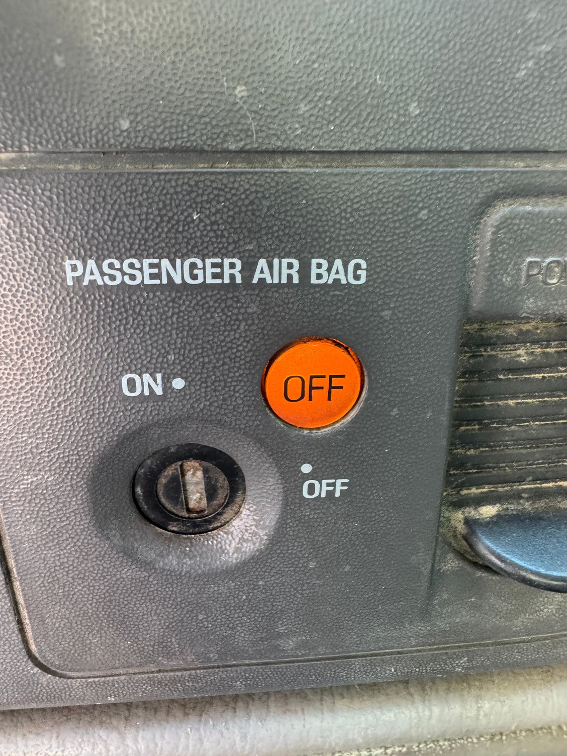 a solid (newly replaced) passenger airbag light.  After hearing a short beep these bulbs go out.  If you rotate the key switch to the “off” position, then that small bulb will stay lit.  I’d rather not burn it out too soon, so passenger or bag can stay on for me.