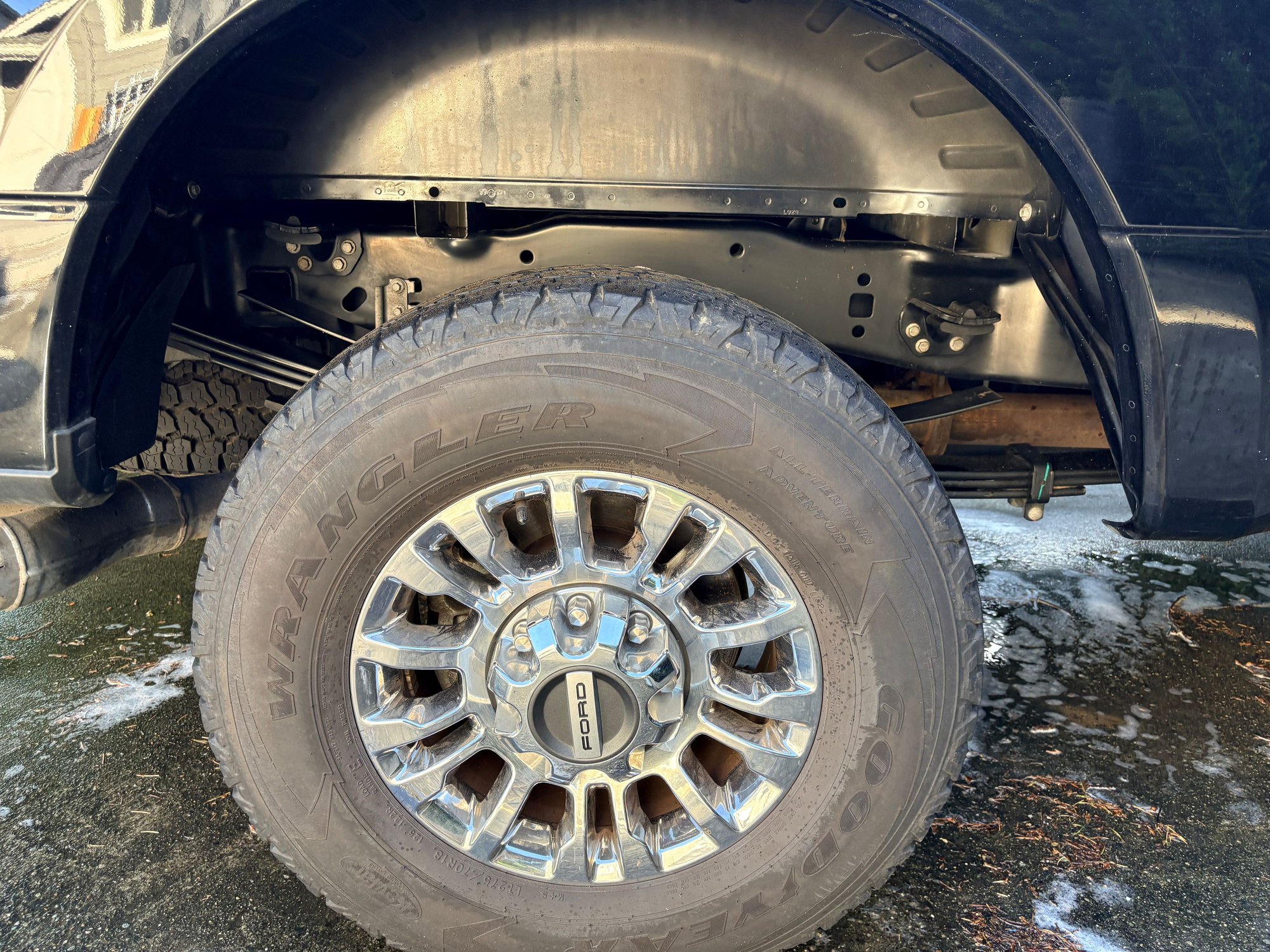 2022 Ford F-350 - 2022 F-350 XLT Crew 4x4 6.7 Powerstroke | FX4 | 22,496 mi | South Seattle | $57,900` - Used - VIN 1FT8W3BT4NEE79768 - 22,496 Miles - 6 cyl - 4WD - Automatic - Truck - Black - Seattle, WA 98118, United States