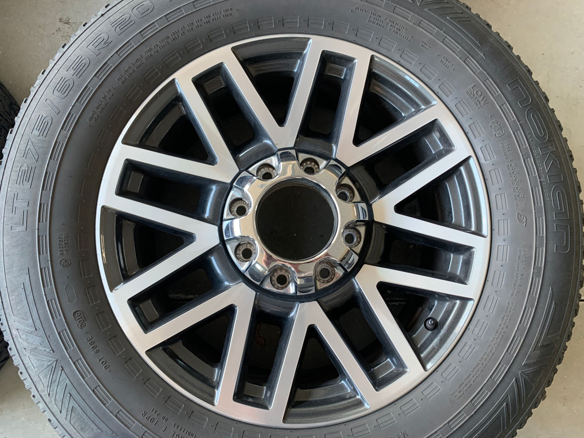 Super Duty F250 F350 OEM Wheels and Tires - Ford Truck Enthusiasts Forums