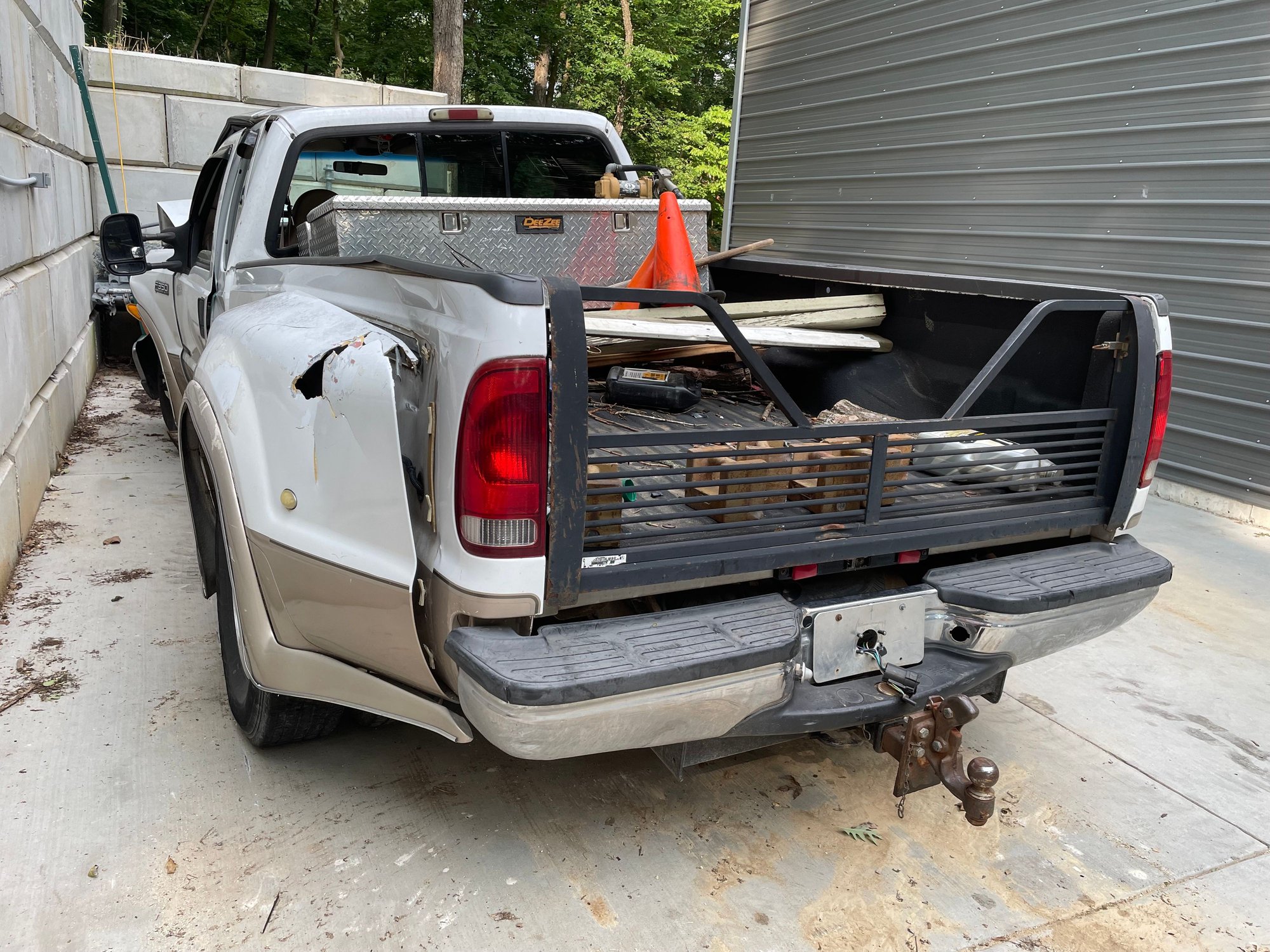 1999 Ford F-350 Super Duty - Bulletproof BTS tranny only 20k miles comes with free wreck truck - Used - VIN 1FTWX32F3XED15087 - 240,000 Miles - 8 cyl - 2WD - Automatic - Truck - White - Chesterfield, MO 63017, United States