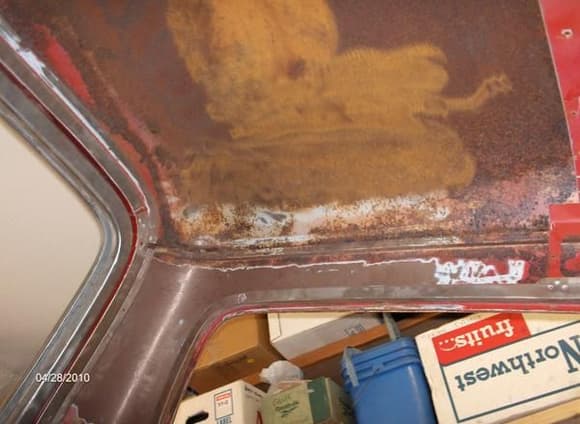 54 F100  inside of the roof was very rusty and took a while to clean up.  Mostly surface rust with some deep pitting and rust through above the seam above the rear window.