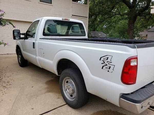 2013 Ford F-250 Super Duty - 2013 F250 XL Std Cab/Long Bed 4X2 with 6.2L FFV engine for sale - Used - VIN 1FTBF2A62DEA20331 - 163,000 Miles - 8 cyl - 2WD - Automatic - Truck - White - Denton, TX 76205, United States