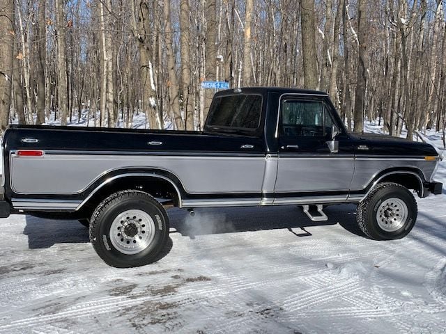 1977 Ford F-250 - Very clean 1977 F250 - Used - VIN F26SRY64653 - 8 cyl - 4WD - Automatic - Truck - Black - Baileys Harbor, WI 54202, United States