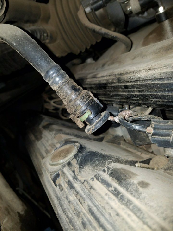 Is this the PCV Valve? 2004 E350 6.8 V10 Ford Truck Enthusiasts Forums