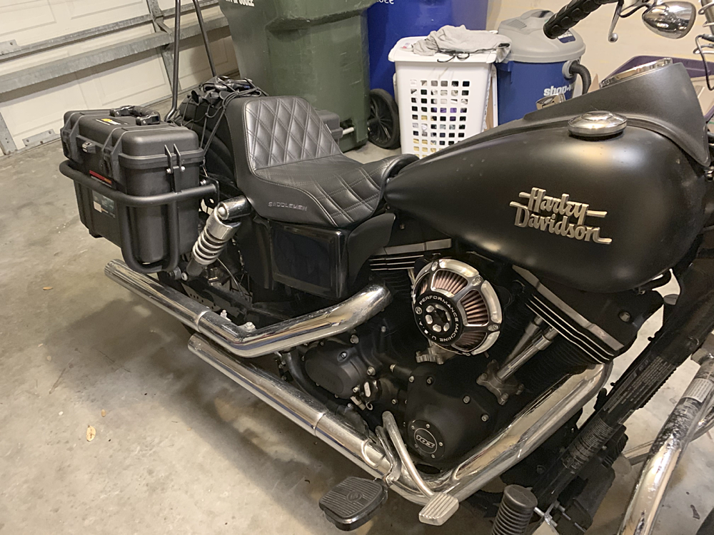 Pelican best sale saddlebags dyna