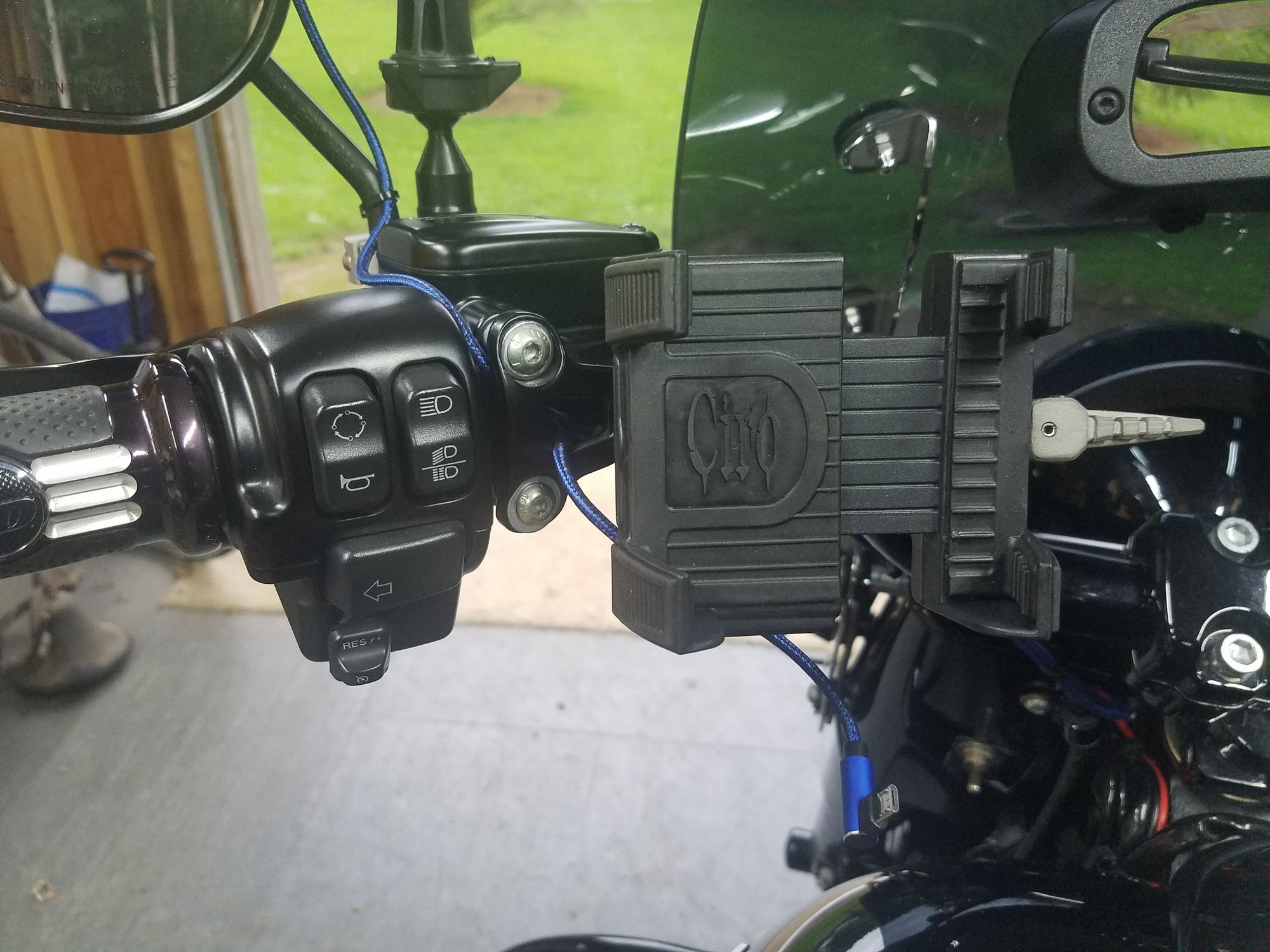 Ciro phone mount installed Harley Davidson Forums