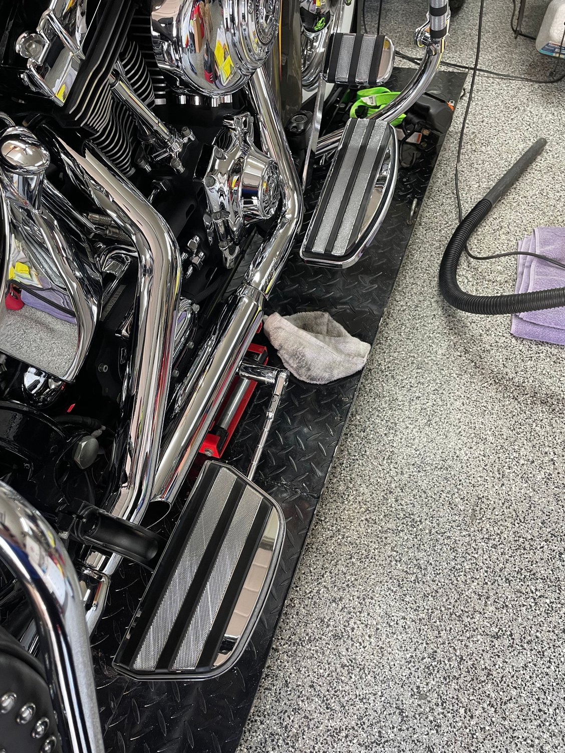 Willie G & Billet floorboards Harley Davidson Forums