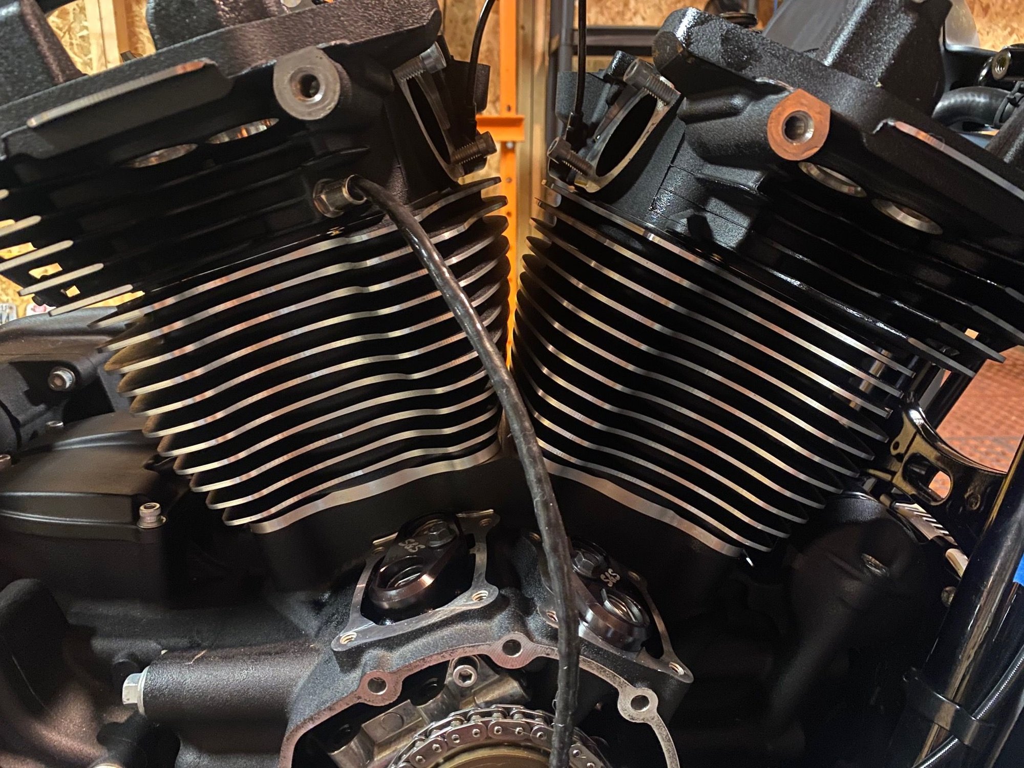 Fuel Moto 128 Front/Rear Cylinder ID? (PICs) Harley Davidson Forums