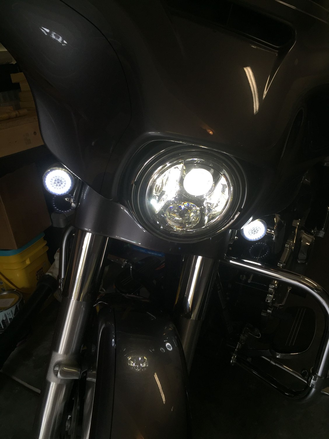 HELP/ LED headlight and signal lights 2015 Street Glide Special