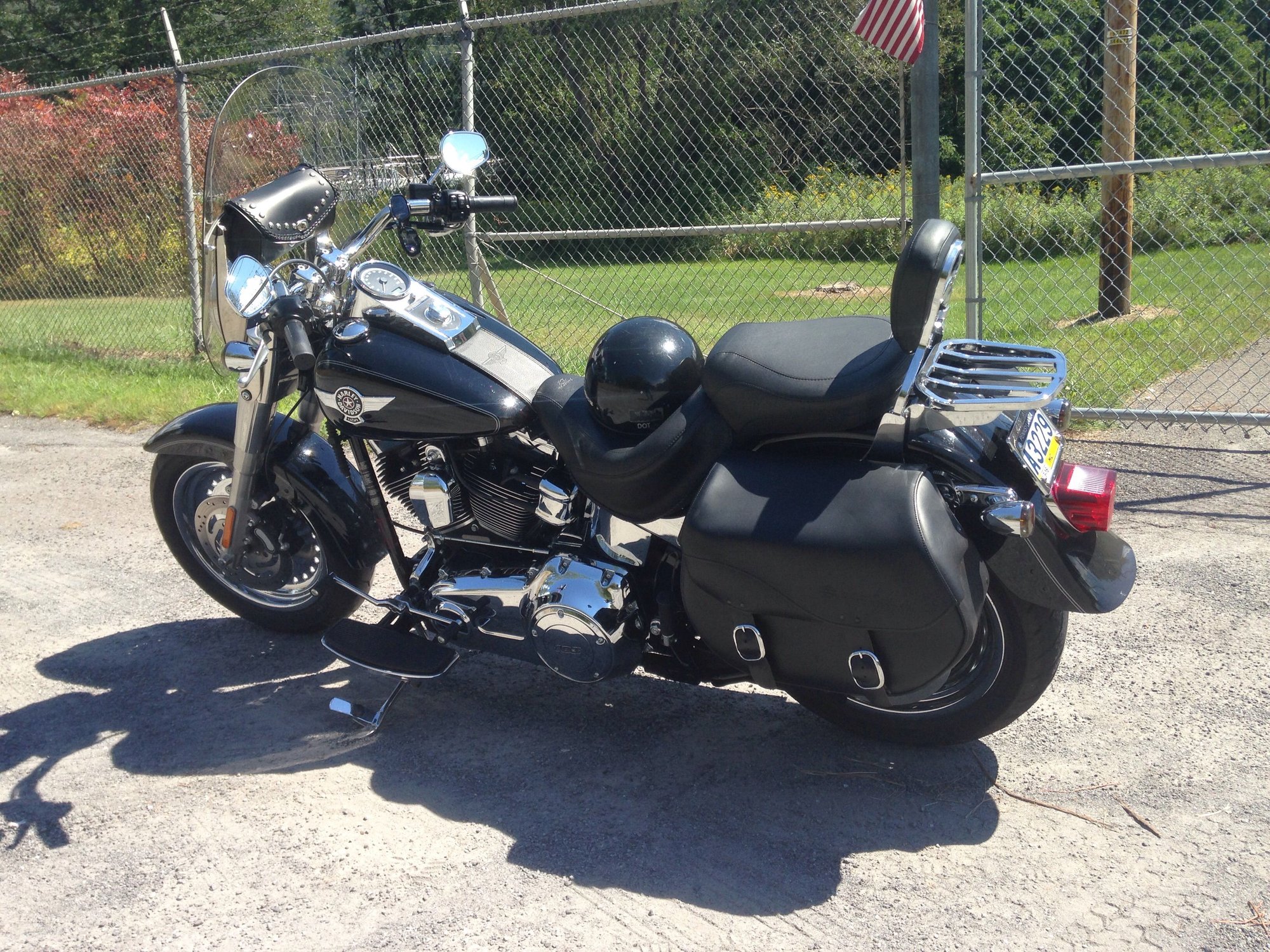 Saddlebags and V&H big radius pipes - Harley Davidson Forums