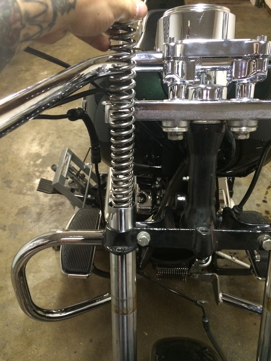 ***HOW TO*** Progressive Drop In springs with pics Harley Davidson Forums