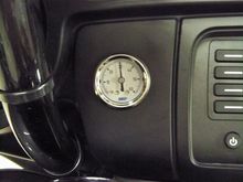 air pressure gauge in dash