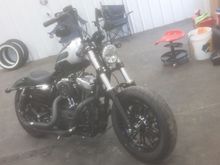 Put my new tank on. Next, im teying out the whitewalls in the background.